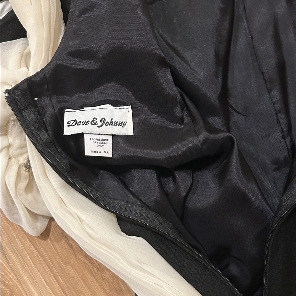 Dave & Johnny Black and Cream Gown - Picture 7 of 8